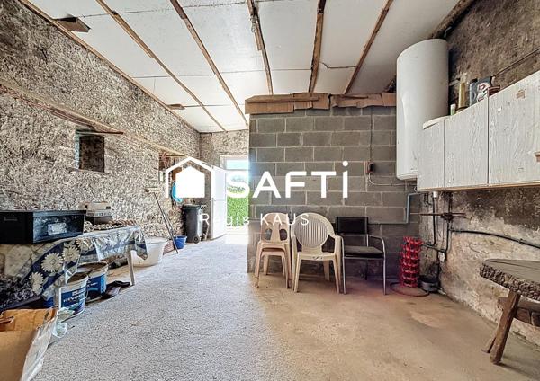 maison en pierre avec dépendance et 24 000 m2 de terrain