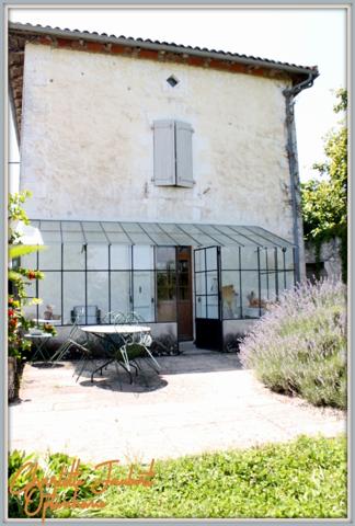 maison charentaise + studio