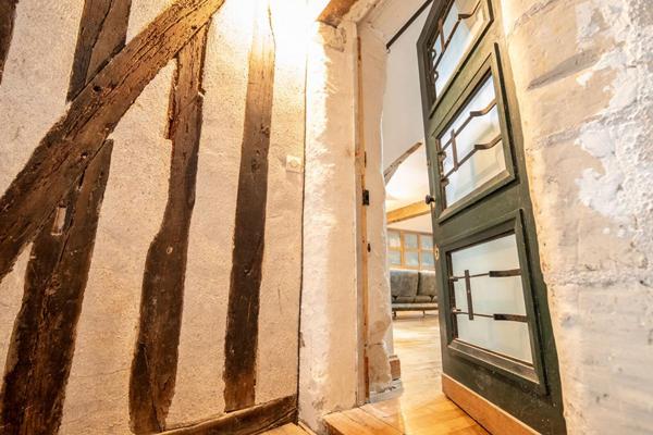 LIEUX UNIQUES ® PROPRIETÉS PRIVÉES MAGNIFIQUE APPARTEMENT DE 98.75 M² (LOI CARREZ) (122.98 M² AU SOL) - HYPER-CENTRE BLOIS