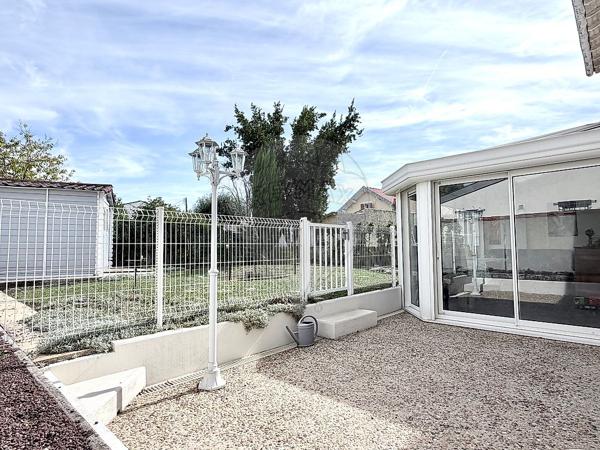 Maison 2 chambre(s) à vendre - Saintes, Charente-Maritime - 17