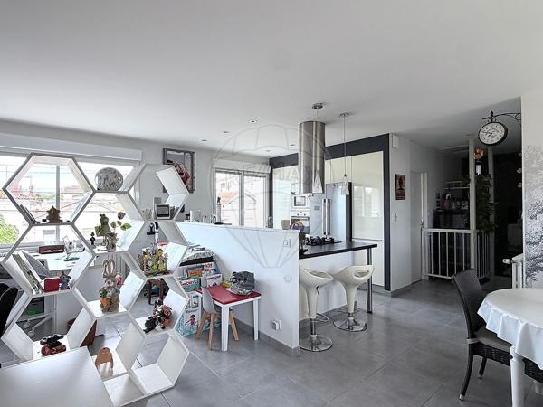Maison 2 chambre(s) à vendre - Saintes, Charente-Maritime - 17