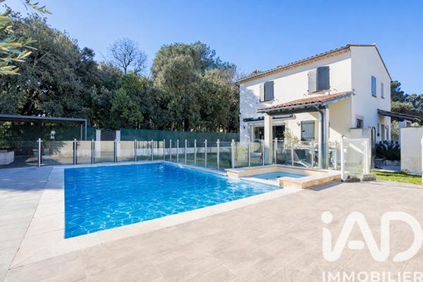 Maison à vendre 5 pièces 110 m² Rochefort-du-Gard