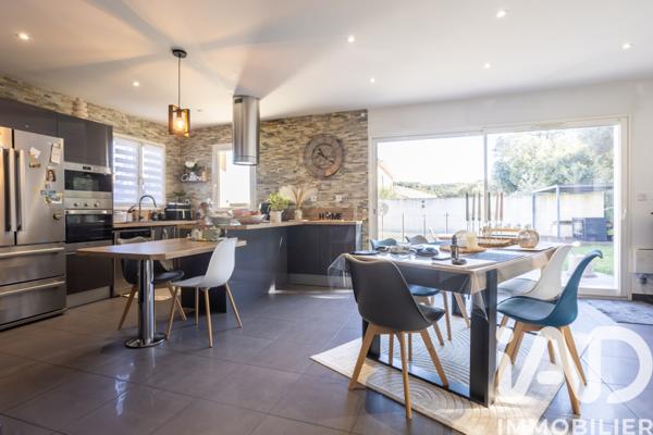 Maison à vendre 5 pièces 110 m² Rochefort-du-Gard