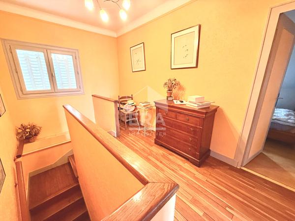 Maison à Fleury Les Aubrais, de 6 pièces, surface 165 m2 au sol