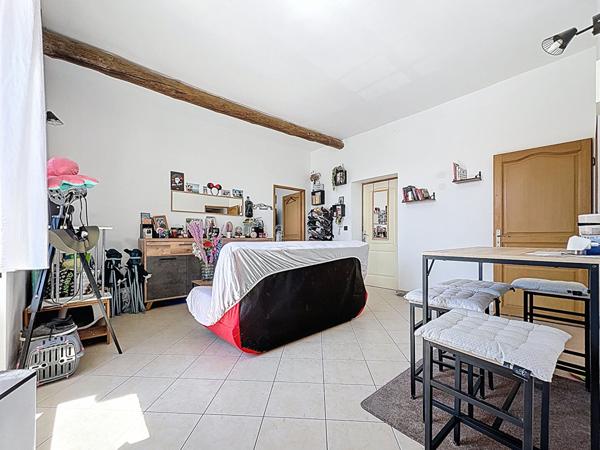 Appartement Roquemaure 2 pièce(s) d'environ 47m²