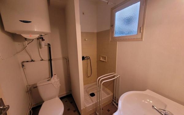 Appartement à vendre    1 pièce • 24 m2 Avignon