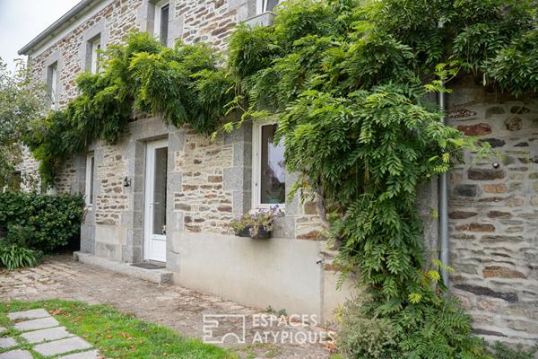 Demeure bretonne avec parc arboré, piscine couverte et dépendances rénovées