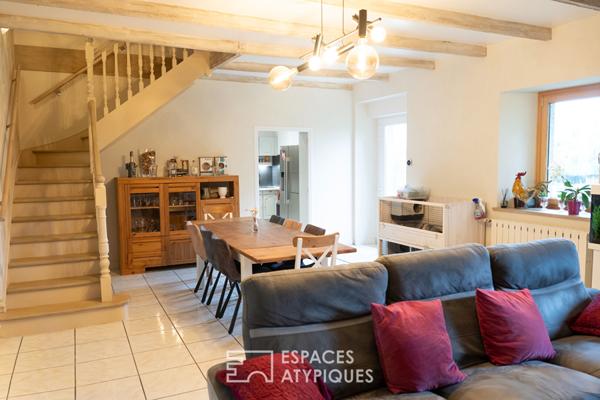 Demeure bretonne avec parc arboré, piscine couverte et dépendances rénovées