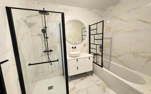 Maison à vendre    4 pièces •  La Freissinouse