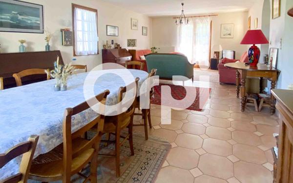 Maison à vendre    7 pièces •  Saumur