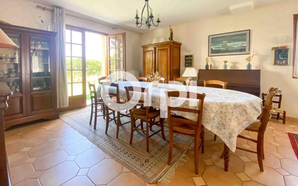 Maison à vendre    7 pièces •  Saumur