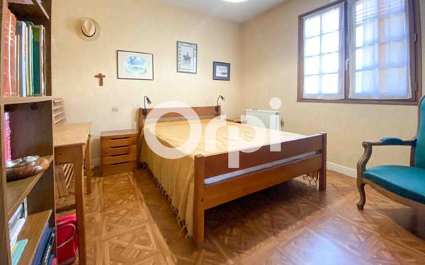 Maison à vendre    7 pièces •  Saumur