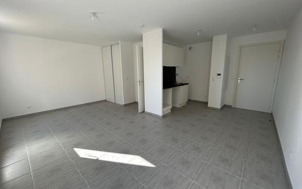 Appartement à louer    1 pièce • 34,52 m2 Avignon