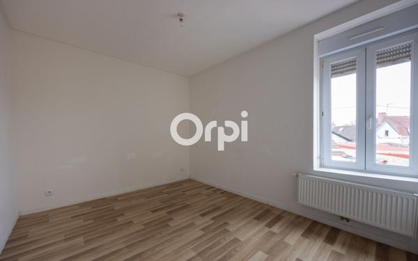 Immeuble à vendre    8 pièces • 166,52 m2 Lens