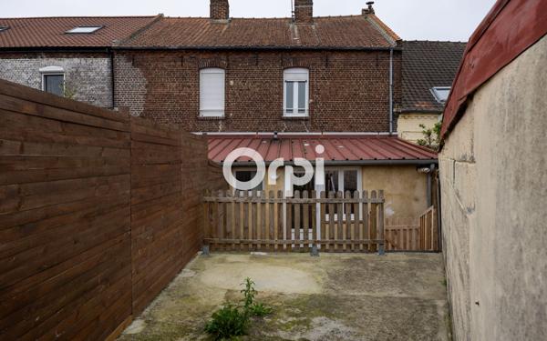 Immeuble à vendre    8 pièces • 166,52 m2 Lens