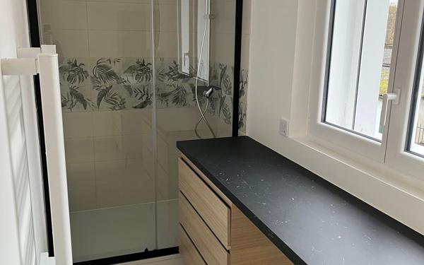 Maison à vendre    3 pièces •  Eu