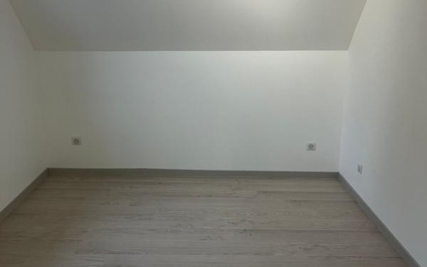 Maison à vendre    3 pièces •  Eu