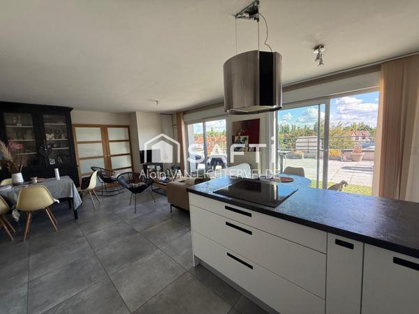 GRAND APPARTEMENT 110 M² CENTRE SECLIN