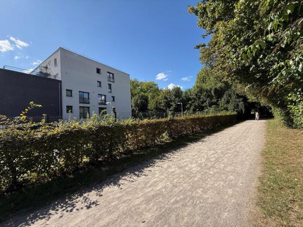 GRAND APPARTEMENT 110 M² CENTRE SECLIN