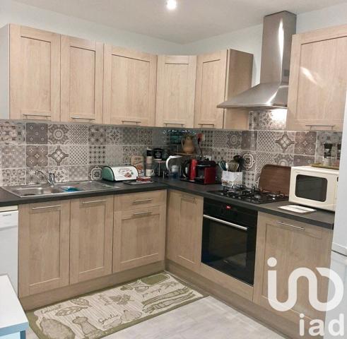 Appartement 3 pièces de 90 m² à Pézenas (34120)