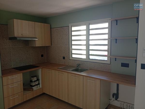 A LOUER APPARTEMENT T2 EN REZ DE JARDIN DE 60 M2 A LA SALINE LES BAINS