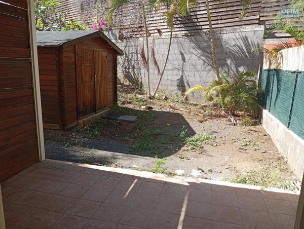 A LOUER APPARTEMENT T2 EN REZ DE JARDIN DE 60 M2 A LA SALINE LES BAINS
