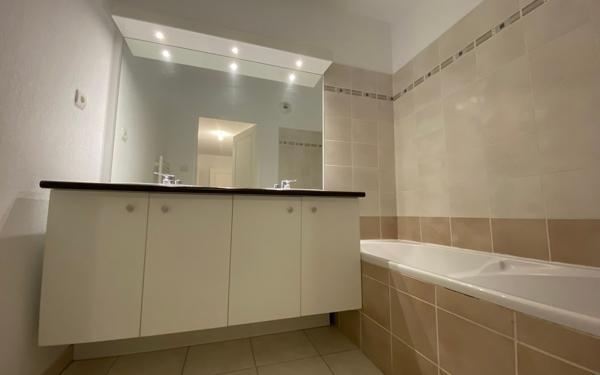 Appartement à vendre    4 pièces • 75,07 m2 Cugnaux