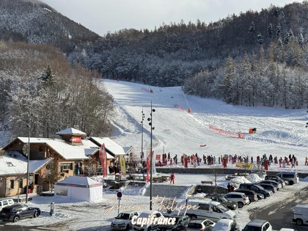 À VENDRE – CHARMANT T2 AU PIED DES PISTES À SAINT-LÉGER-LES-MÉLÈZES !