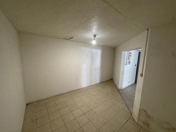 À vendre – Local commercial en plein centre-ville