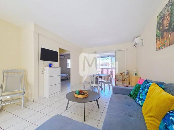 GUADELOUPE, à vendre SAINTE-ANNE Appartement T3 de 54.34 m2 au 1er étage à 100m de la plage