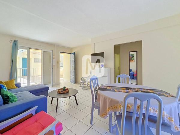 GUADELOUPE, à vendre SAINTE-ANNE Appartement T3 de 54.34 m2 au 1er étage à 100m de la plage