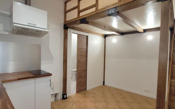 Appartement à louer    1 pièce • 14,97 m2 Vanves