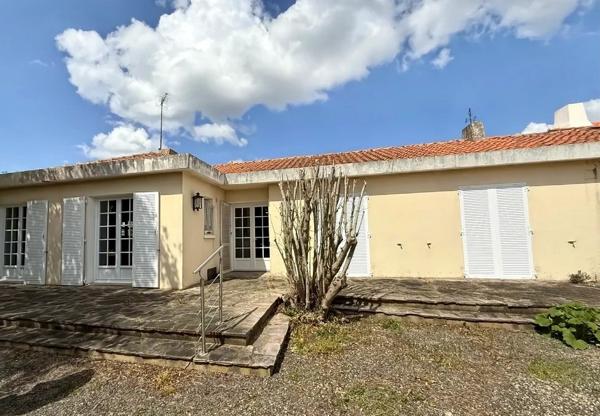 Maison de plain-pied avec grand terrain rare – Quartier Gare, Les Sables d’Olonne