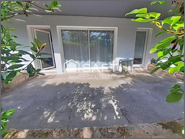 Appartement T2 avec terrasse, parking et garage fermé