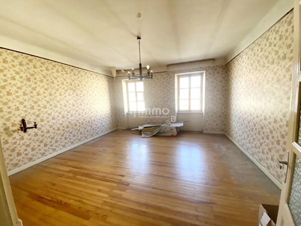 Appartement 142 m² à rénover avec combles.