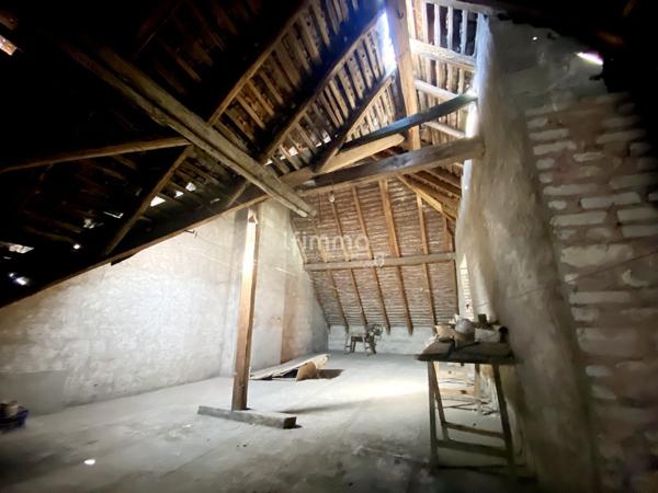 Appartement 142 m² à rénover avec combles.