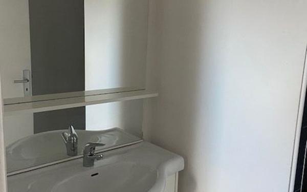 Appartement à louer    1 pièce •  Templeuve