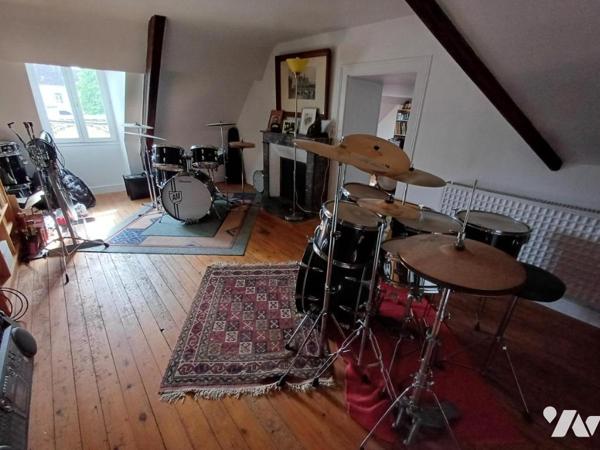 OPPORTUNITÉ - EN PLEIN CENTRE VILLE - Belle Bourgeoise de 200 m²