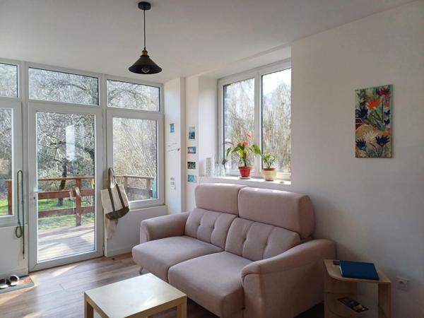 Située à  5km de Lanuéjouls , 12km de Villefranche de Rouergue et 45mn de Rodez.