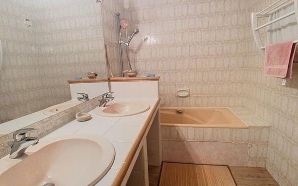 Appartement à vendre    4 pièces • 77,42 m2 Avignon