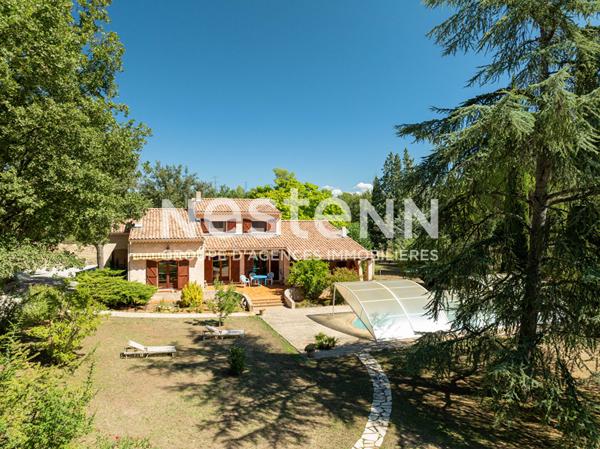 A VENDRE MAISON D'ARCHITECTE de184m² + PISCINE + DOUBLE GARAGE + CABANON + CAVE