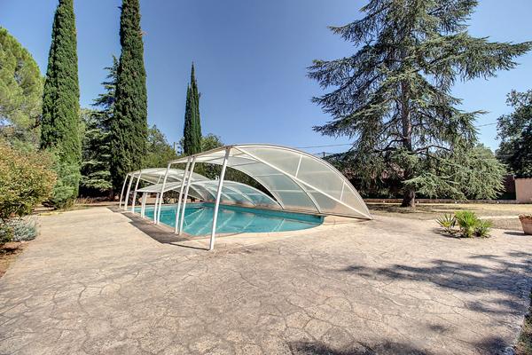 A VENDRE MAISON D'ARCHITECTE de184m² + PISCINE + DOUBLE GARAGE + CABANON + CAVE
