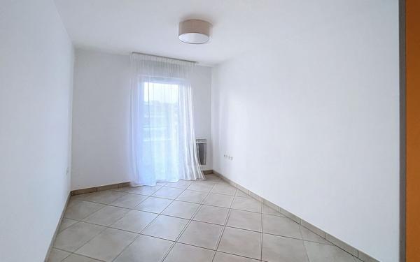 Appartement à vendre    3 pièces • 60 m2 Fréjus