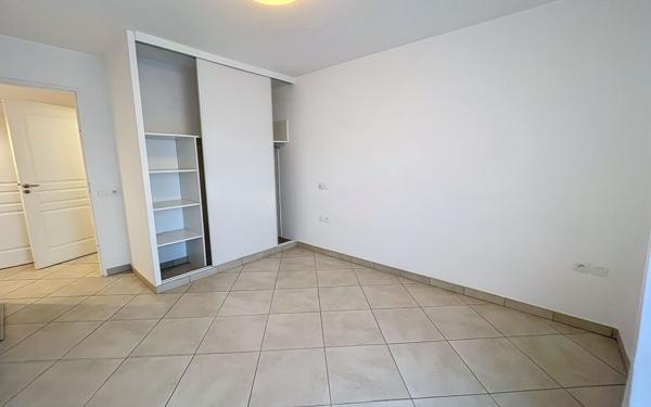 Appartement à vendre    3 pièces • 60 m2 Fréjus