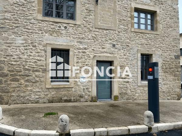 Location Local commercial 4 pièces - Uzes 30700