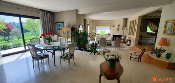 Maison d'architecte au calme avec vue dégagée