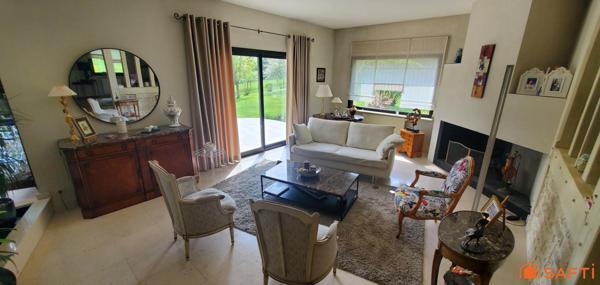 Maison d'architecte au calme avec vue dégagée