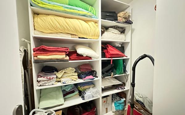 Appartement à vendre    3 pièces •  Toulon