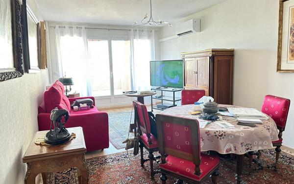 Appartement à vendre    3 pièces •  Toulon