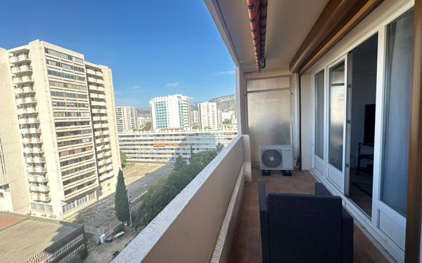 Appartement à vendre    3 pièces •  Toulon